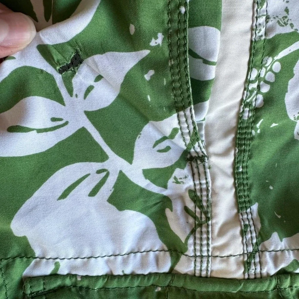 Abercrombie & Fitch green & white floral swim shorts
